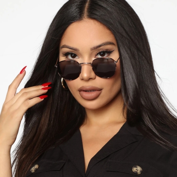 ❤New! "Meet You After" Black Sunglasses - Picture 2 of 2